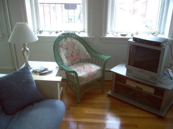 2 S Hartford Ave #B1-201, Atlantic City, NJ 08401