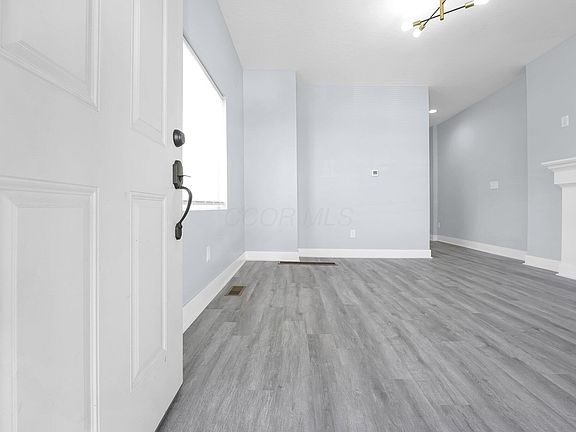 4th image of 1157-59 E Atcheson St