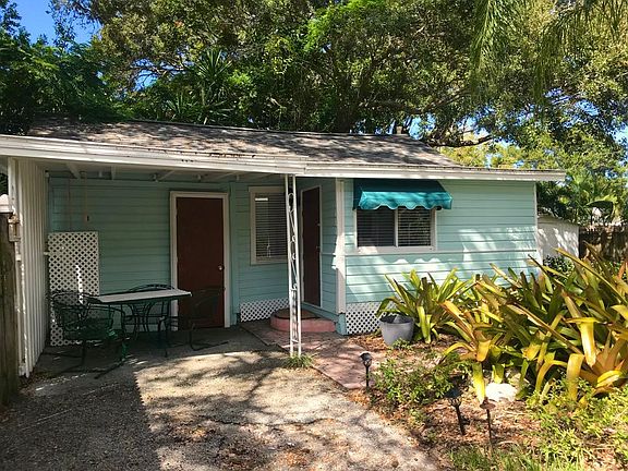 2nd image of 1174 1/2 Bass Blvd