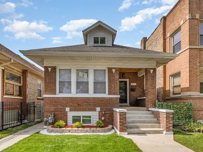 7810 S Bishop St, Chicago, IL, 60620