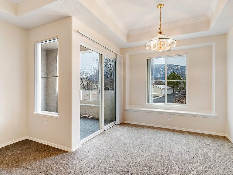 3625 Strawberry Field Grv #D — Photo 8