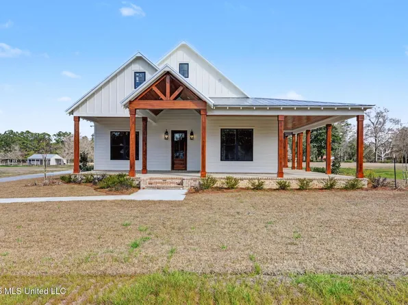 2705 Island Branch Rd, Vancleave, MS 39565