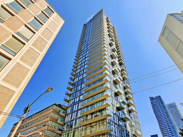 75 Saint Nicholas St, Toronto, ON