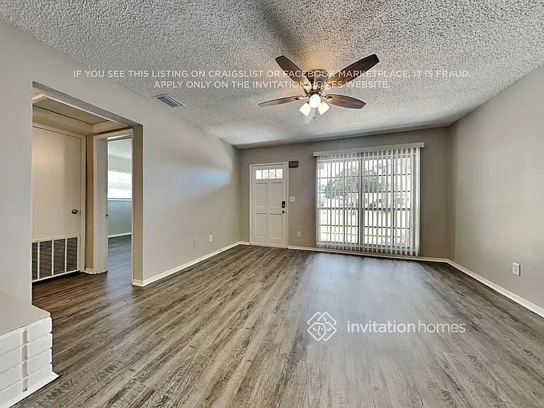 1510 Levern St — Photo 4