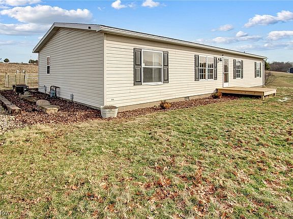 3rd image of 1363 Murrey Dr