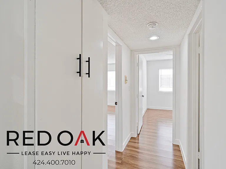1214 W Gardena Blvd #6 — Photo 8