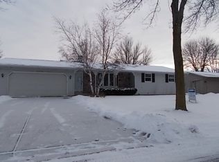 2430 Heather Rd, Green Bay, WI 54311