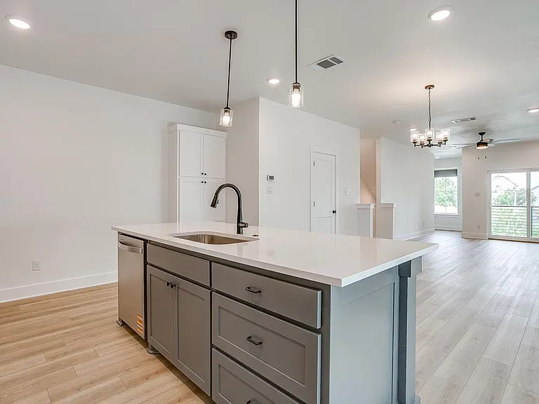 2345 Benbrook Blvd — Photo 50