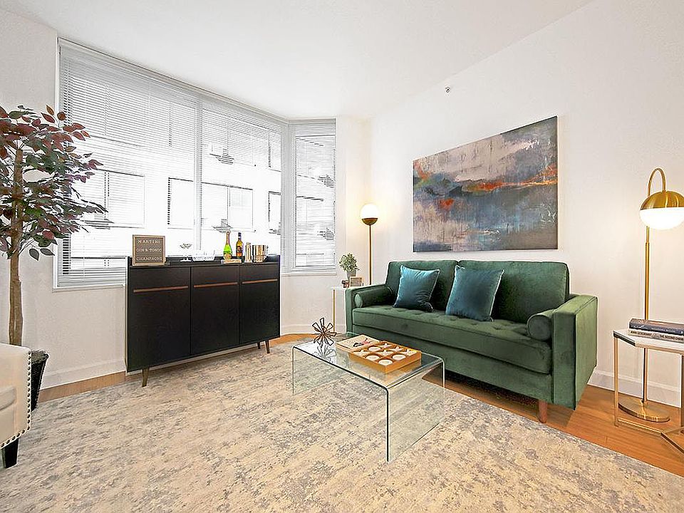 1st image of 320 W 38th St APT 536