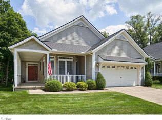 10409 E Ravine View Ct, North Royalton, OH