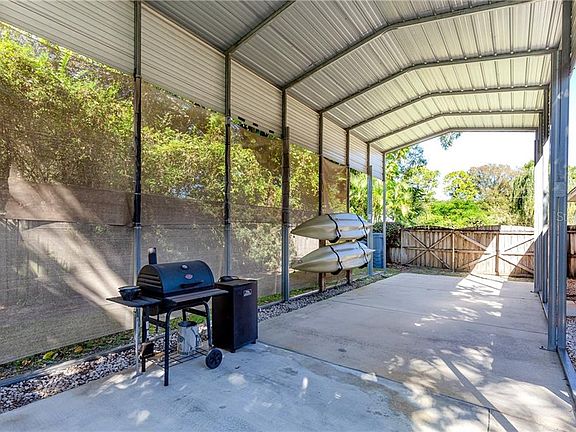 5th image of 8210 Westridge Dr