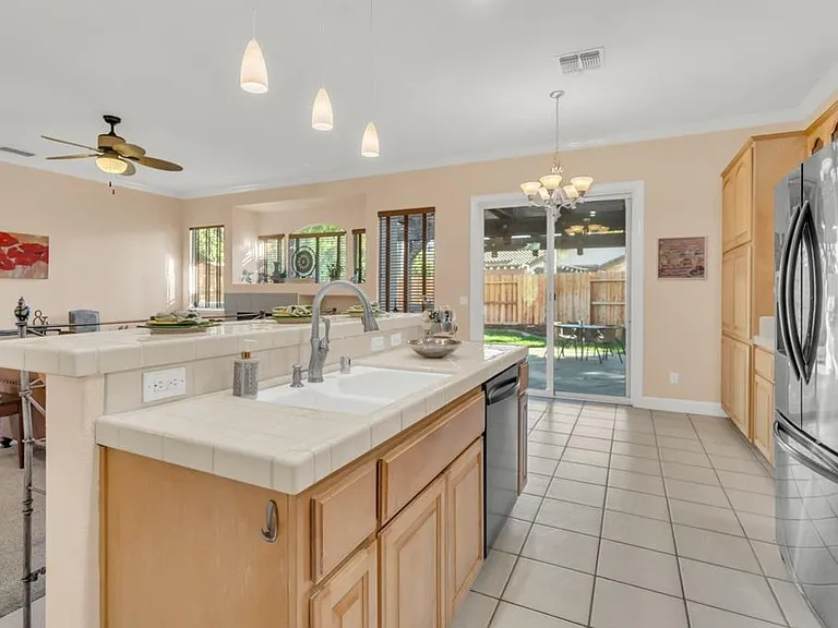 1281 Lorden Ct — Photo 17