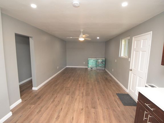 5th image of 3979 Broadway #B