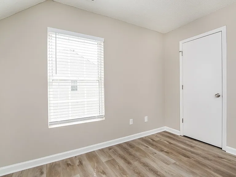 108 N Honey Springs Ave — Photo 14