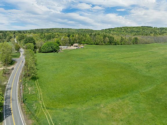 5th image of 90 North Road