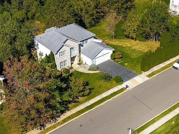 3rd image of 2270 Dale Rd