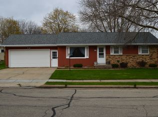100 Frontier St, Waupun, WI 53963