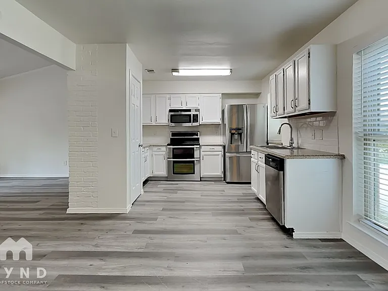 105 Ripplewood Dr — Photo 6