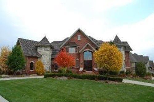 1st image of 1049 Hilltop Dr