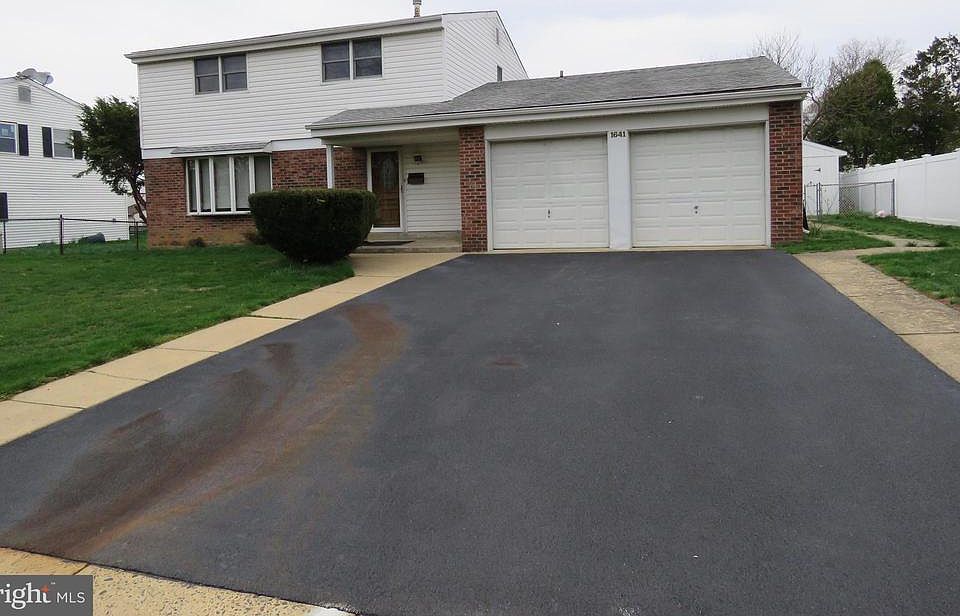2nd image of 1641 Brookwood Dr