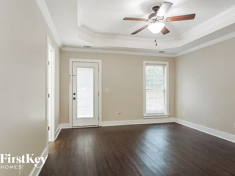 236 Stonecreek Pl — Photo 8