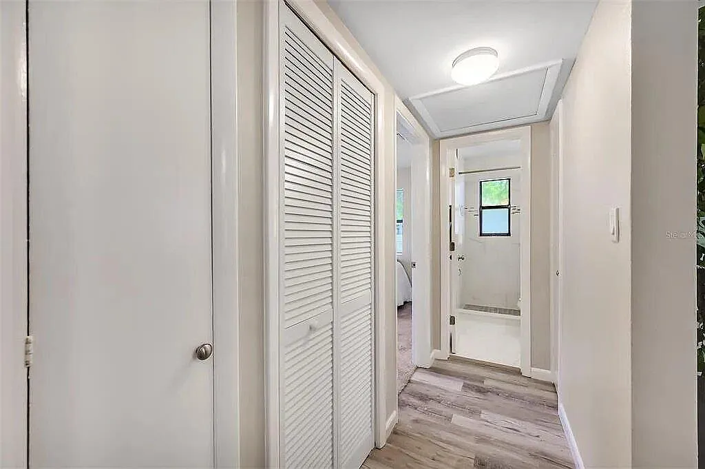 2 bed, 686 sqft, $2,200 — Photo 3