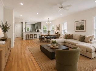 911 Birdsall St, Houston, TX 77007