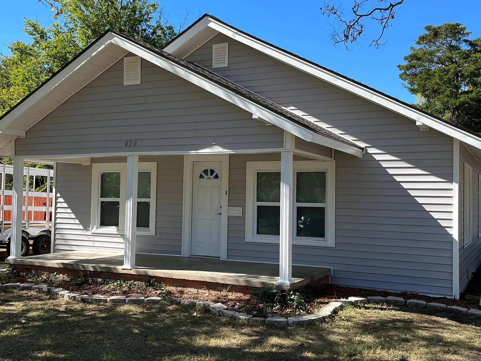 628 N University Boulevard — Photo 3
