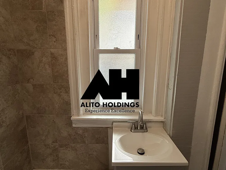 33 N Franklin St #1 — Photo 10