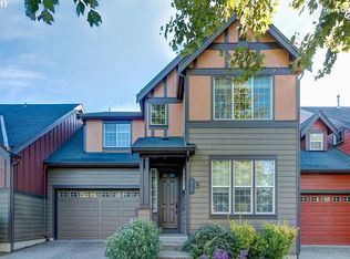 672 NE 73rd Ave, Hillsboro, OR 97124