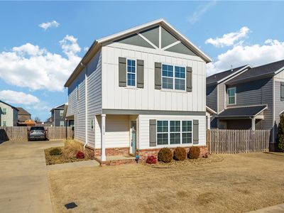 1719 W Broadway Pl, Rogers, AR, 72758