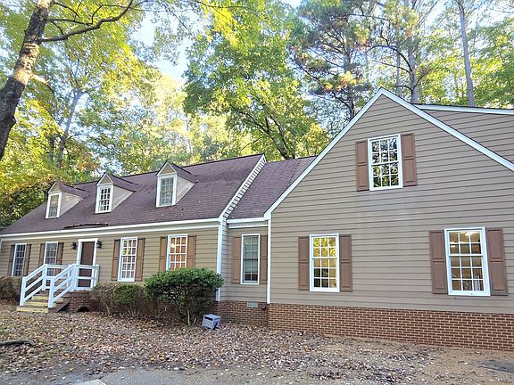 2nd image of 136 Peyton Rd