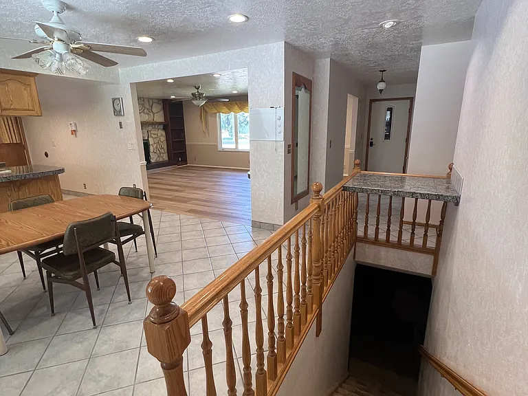 421 W 100 N — Photo 15