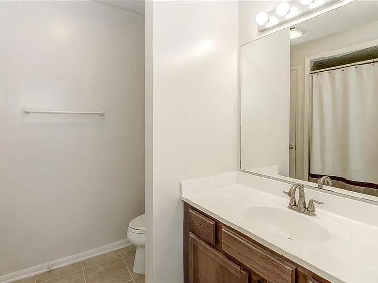 44 Rumson Ct SE — Photo 20