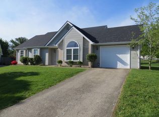 213 Dressage Ct, Frankfort, KY 40601