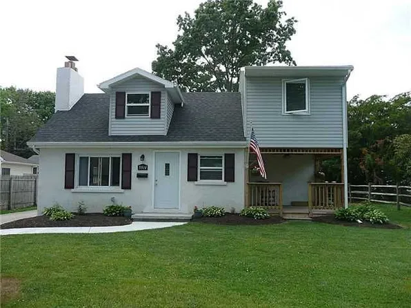 5511 Armada Dr, Toledo, OH 43623