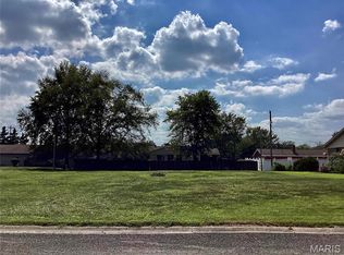 103 Draco Dr, Freeburg, IL 62243