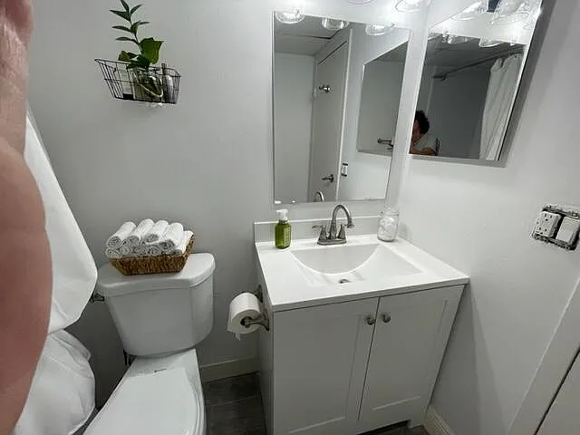 1020 Country Club Dr #406 — Photo 31