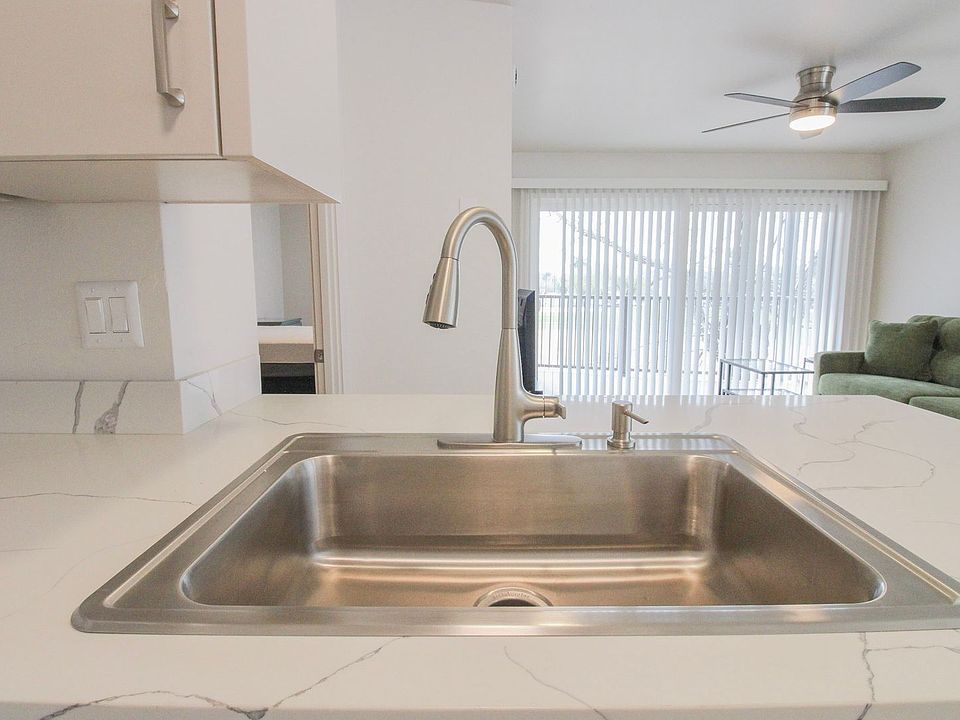 1st image of 1247 Murray St #4