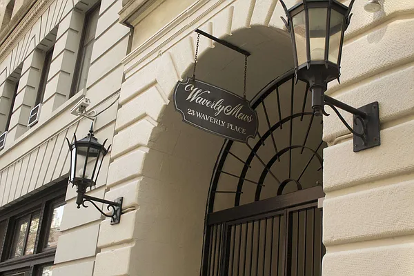 Rented by Corcoran | media 17