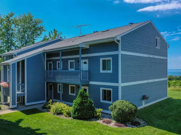 7563 Sunrise Ridge Ln Unit 5, Egg Harbor, WI 54209