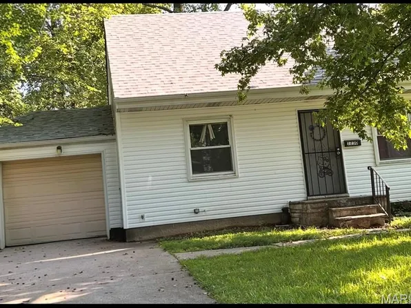 1230 Darr Dr, Saint Louis, MO 63137
