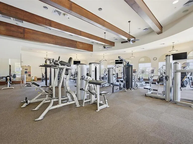 20229 Lagente Cir — Photo 39