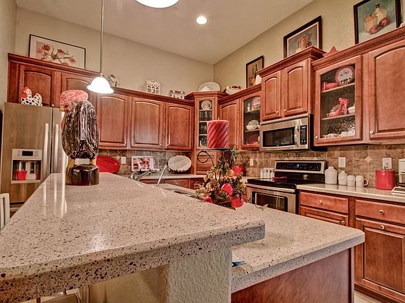 4th image of 13622 W Catalina Dr