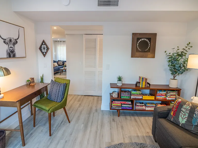 2415 Los Patos Dr — Photo 6