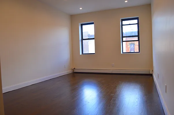 Rented by Capri Jet Realty Corp | media 15