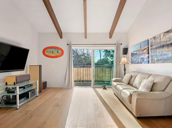 872 Highland Dr APT 3, Santa Barbara, CA 93109