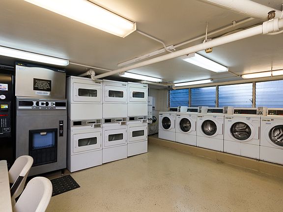 5th image of 134 Kapahulu Ave #1-417-1