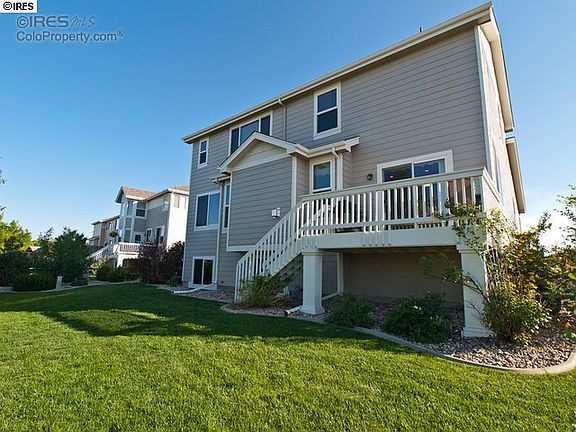 Huge Yard with Concrete Edging