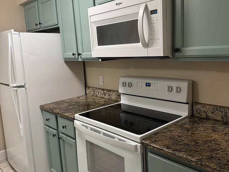 13134 Feather Sound Dr #401 — Photo 4